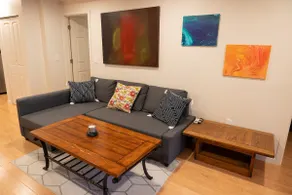 Private Ravenna 2BR ADU with AC and workspace - Image 2
