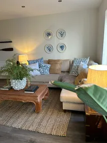 The Pelican Room-converted Cart Lodge near airport - Image 5