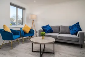 Pass the Keys Stylish 4 Bedroom Home with Parking in Borehamwood - Image 2