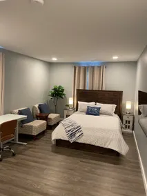 5 Bedrooms 5.5 Bath house - Image 3