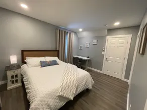 5 Bedrooms 5.5 Bath house - Image 2