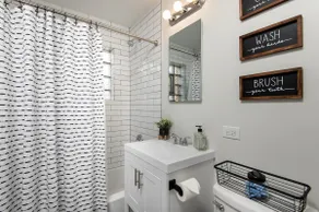 4BR/2BA + Fenced Backyard + Garage + Near MDW - Image 4