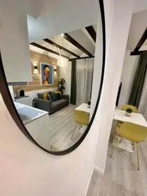 Boutique 1-BR Apt | Valencia Center & Station - Image 5