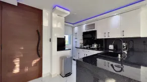 Malibu Beach Penthouse: Steps to the Beach & Pool - Image 3