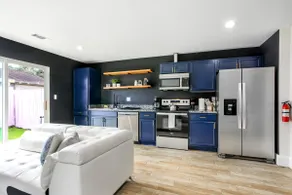 A blend of elegance and art | near French Quarter! - Image 3