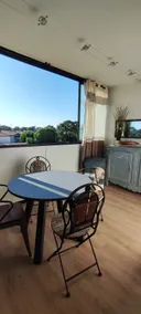 Charming 2-room apartment in the city center with parking - Image 3