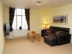 Higher Floor Superior Apartment - Image 4