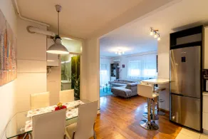 SelfCheckIns 40 / Parking / Loggia / 3 rooms/ 72m2 - Image 2