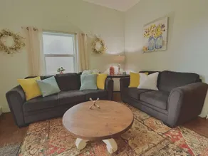 Olympic Gatehouse - Charming 2 Bed/1 Bath - Image 5
