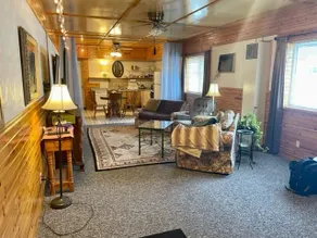 Twilight Suite with fenced in dog yard - Image 2