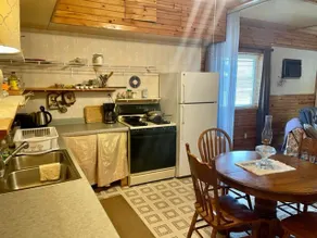 Twilight Suite with fenced in dog yard - Image 5