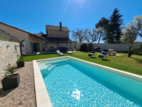 Rudelle maison Jacuzzi et piscine privé - Image 3