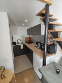 Independent studio for 2/3 people - Image 2