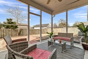 Beach House Fun Time - Image 4