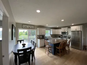 Wine Trail, Cozy Cabin plus hot tub - Image 4
