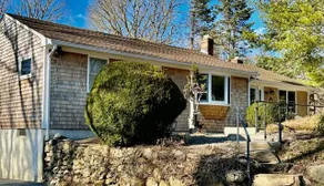 House in South Dartmouth near Padanaram Village! - Image 2