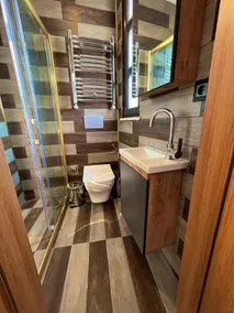 Avcılar Central Location Luxury Apartment - Image 4
