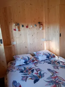 Maryflo Hut 1 - Image 5