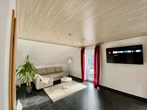 Modern apartment with lake view - Image 5