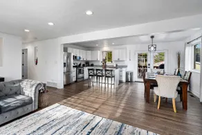 Large Home in Quiet Neighborhood - Image 2