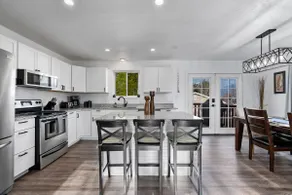 Large Home in Quiet Neighborhood - Image 3