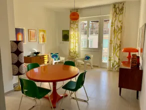 Cozy in '60s style - Image 2