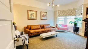Entire 5BR Flat in Duboce Triangle, Natural Light! - Image 2