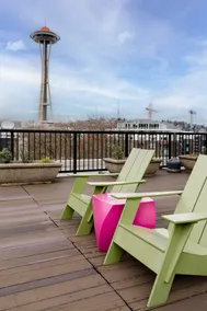 Scenic in Seattle - Belltown City Escape - Image 4