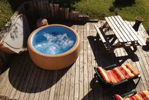 Luxury Family Ski Chalet - Jacuzzi BBQ - Near Lake Golf - Multipass access 60 Summer activities - Sleep 10 - Image 5