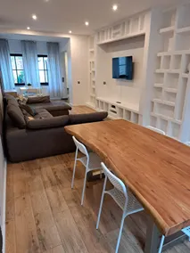 Tolstov House - 5 Room House with Terrace - 35 Min to Messe DUS - Image 2