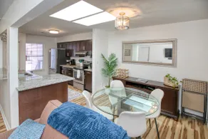 Williamsburg Retreat - Image 4