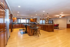 Authentic Peace Villa•Indoor Pool•IU•20+ Guests - Image 3