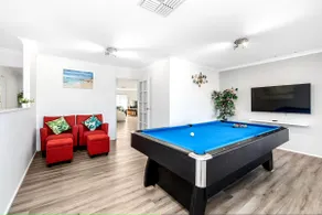 A Cosy Holiday Home - Image 3