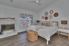 The Palm Harbor Cottage - Image 4