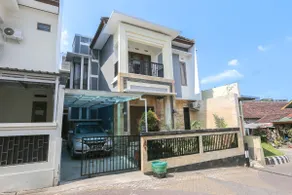 JogjaSpace: 3BR Family Homestay 15m to Malioboro - Image 2