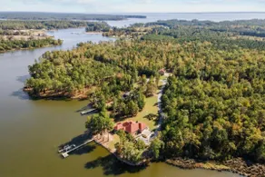 Waterfront Mansion - Pool, Dock, Gameroom, kayaks - Image 4