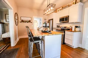 2 BR Home: Small Town Just Minutes from Paducah - Image 2