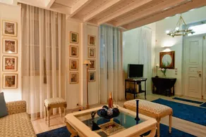 Acropolis Luxury House - Image 3