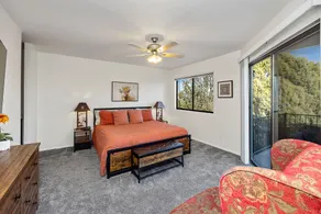 Mountain Retreat: Fireplace, Shuffleboard, Deck - Image 3