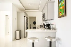 Luxury Bespoke Apartment - Image 3