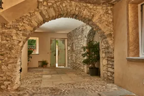 Apartment in the center of Bedero - Image 2