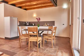 Apartment in the center of Bedero - Image 4