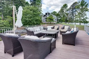 Stunning views, private dock, gorgeous home - Image 4