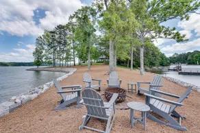 Stunning views, private dock, gorgeous home - Image 3