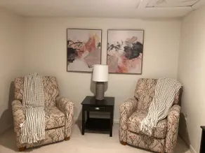 Full apartment above coffee shop - Image 4