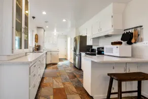 The Alpine Cottage - Image 3
