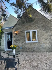 *Walnut Tree Lodge - Image 4