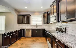 Full Home w/ Office, Outside DTPHX - Image 2