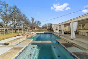 Farmhouse Retreat|HOT TUB |Spanishpool, Basketball - Image 2