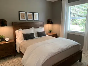 CHARMING...COMFORTABLE...CONVENIENT - Image 2
